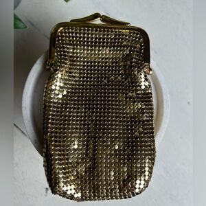 WHITING & DAVIS Pouch Coin Purse Gold Mesh Kiss-Clasp Vintage Excellent Pocket